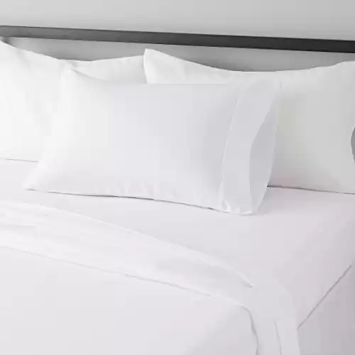 Amazon Basics Lightweight Super Soft Easy Care Microfiber 3-Piece Bed Sheet Set with 14-Inch Deep Pockets, Twin, Bright White, Solid